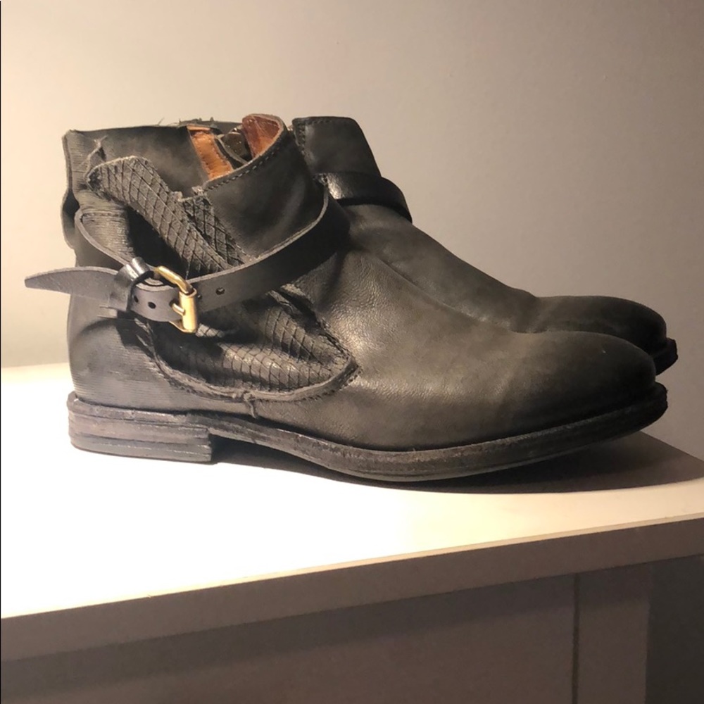 as 98 sold by FREE PEOPLE distressed leather boots